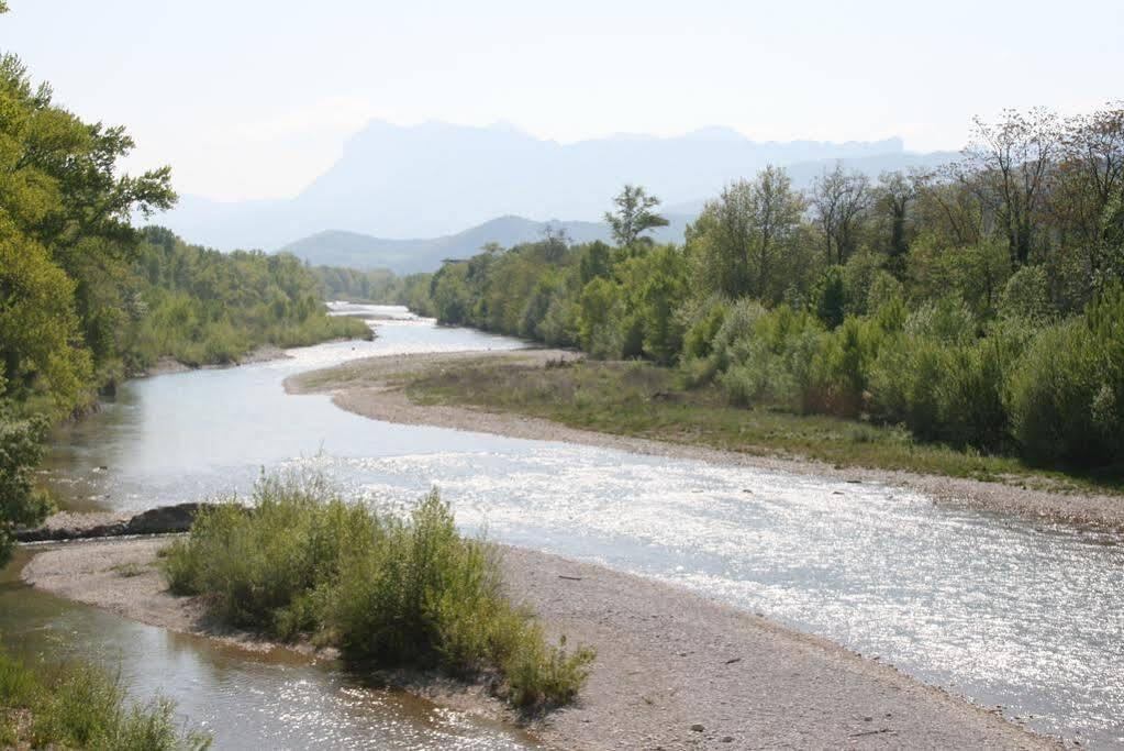 Auberge La Plaine Chabrillan Exteriér fotografie